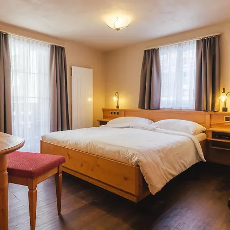 Guesthouse By The Rex